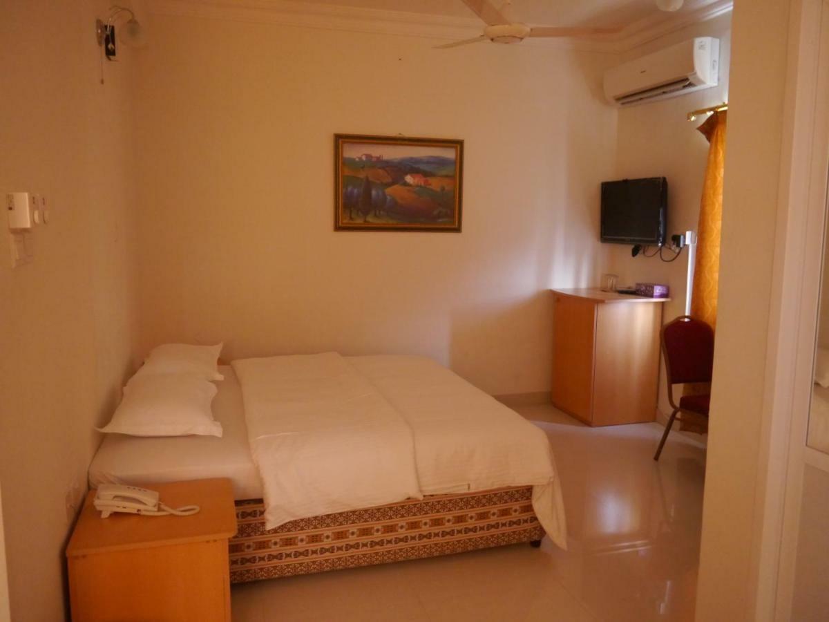 Plaza Hotel Muscat Exterior foto